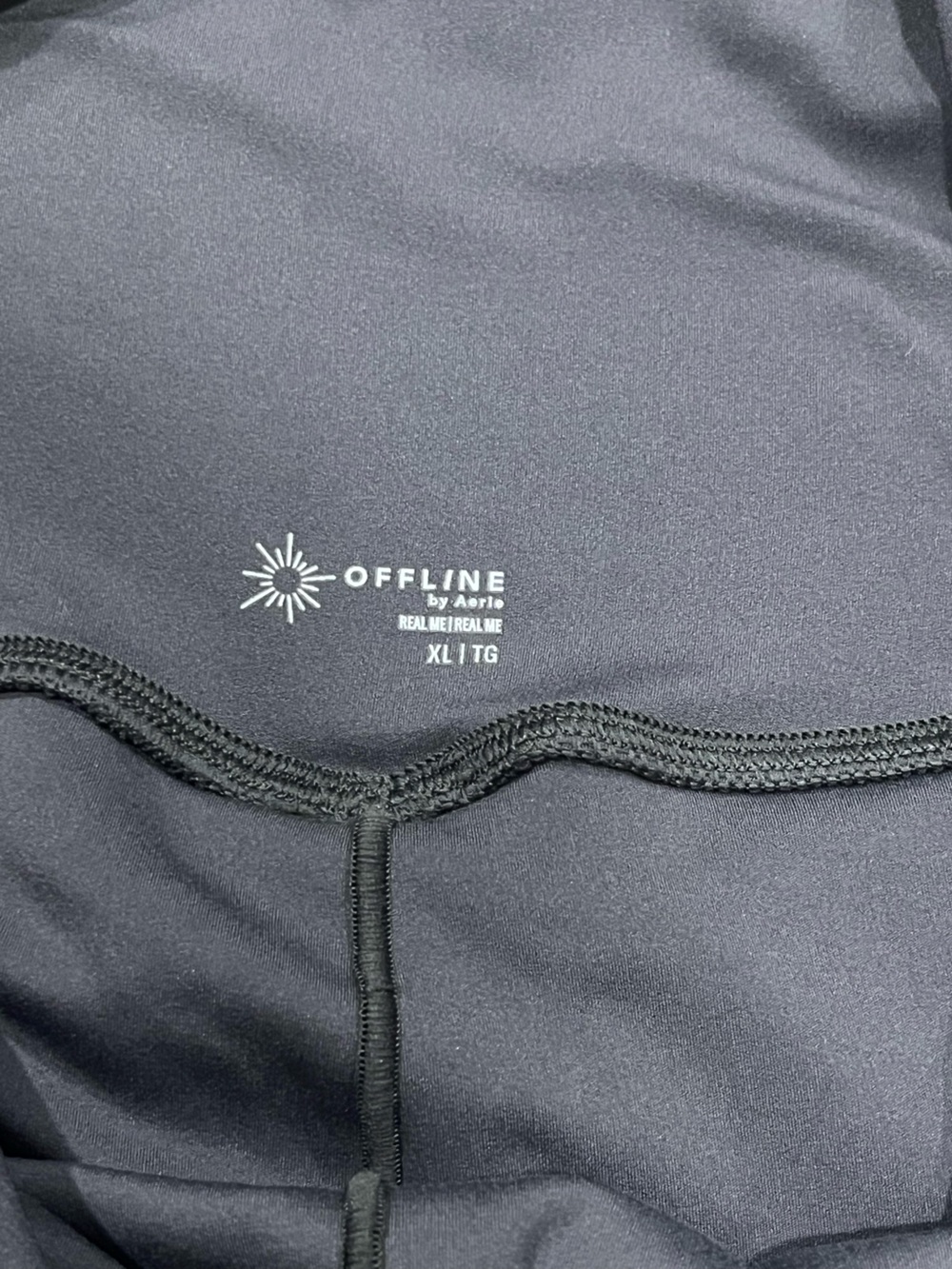 Aerie Offline Dark Grey Athletic crossover shorts - Picture 3 of 4